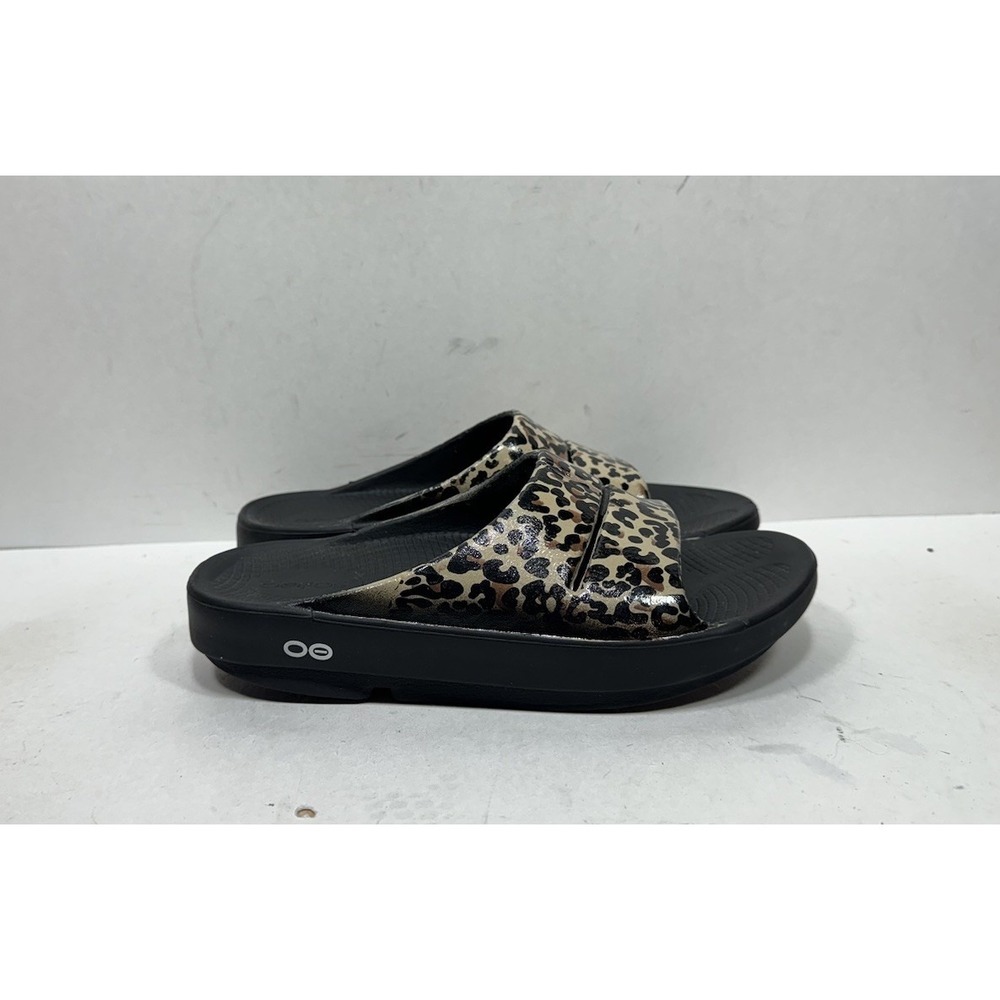 Oofos Ooahh Shoes Womens 8 Leopard Cheetah Slip On Recovery Slide Sandals
